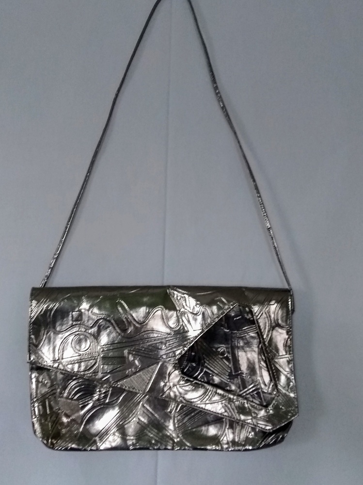 80s Metallic Silver Vintage Embossed Clutch Purse